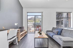Mountain View Apartment at Woodstock Quarter